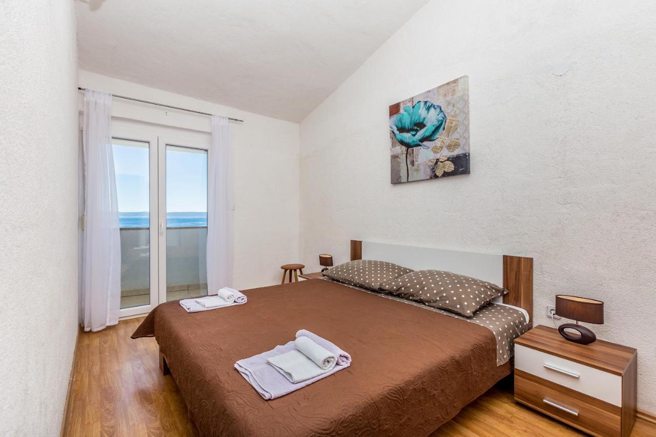 Private Accommodation Stara Baska Exterior photo