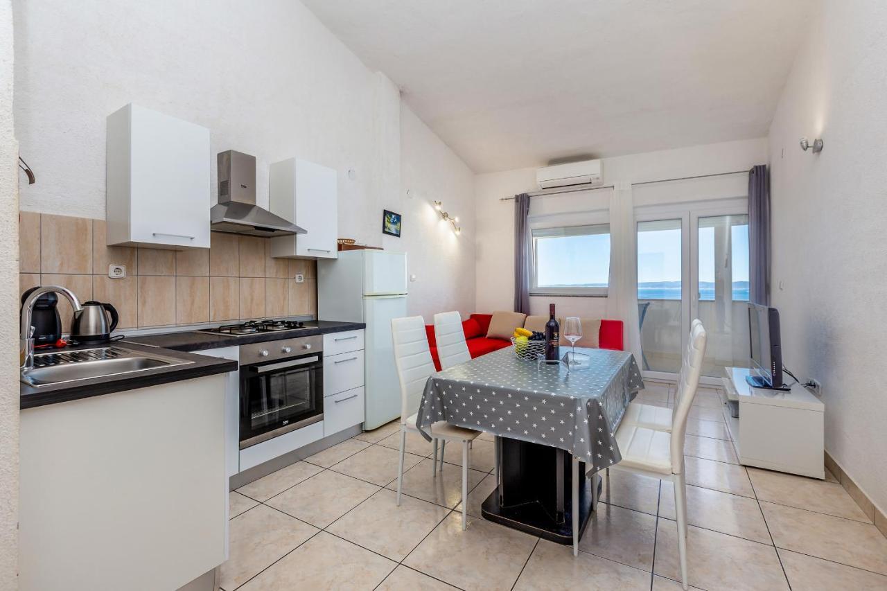 Private Accommodation Stara Baska Exterior photo
